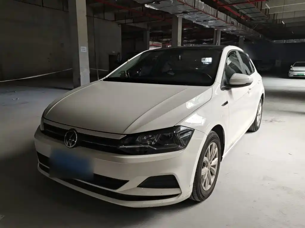 Volkswagen Polo 2019 Plus 1.5L Automatic Colorful Tech Edition фото 2