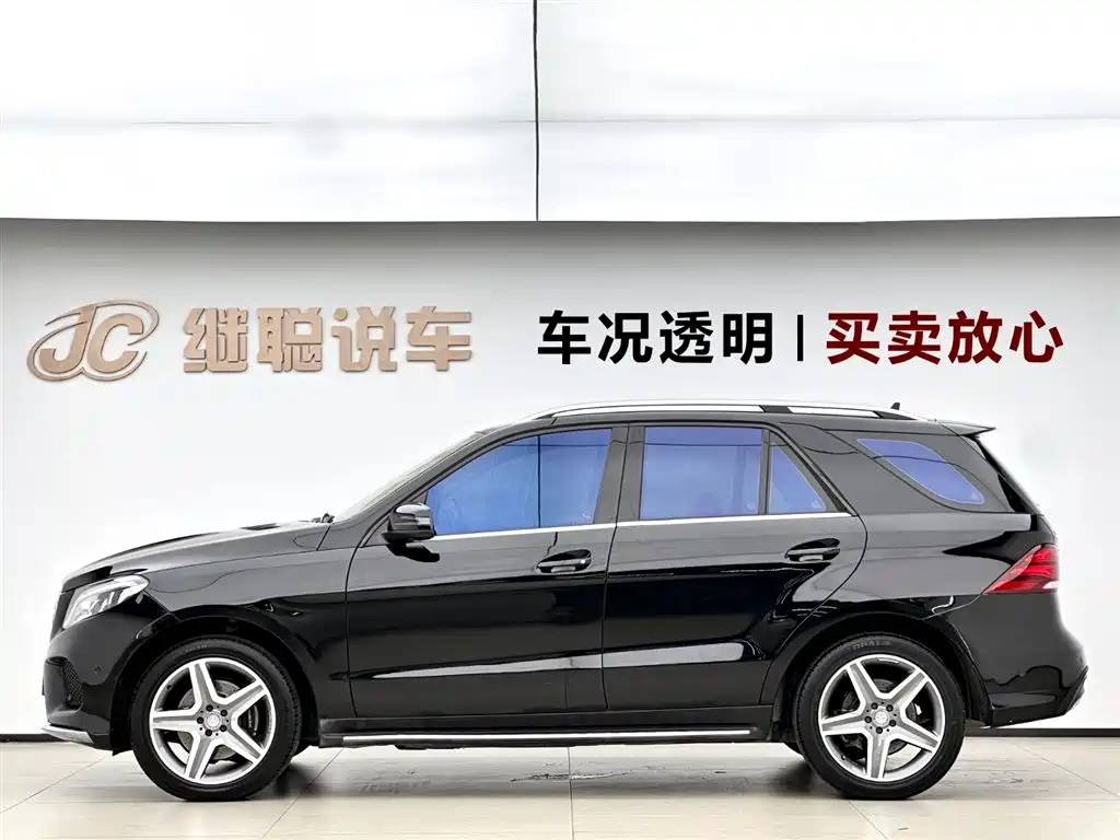 Mercedes-Benz GLE 2015 GLE 400 4MATIC фото 3