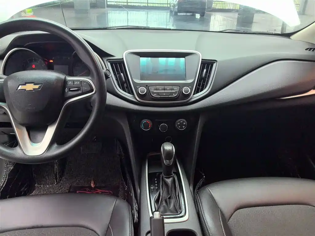 Chevrolet Cavalier 2019 320 Automatic Joy Edition фото 6