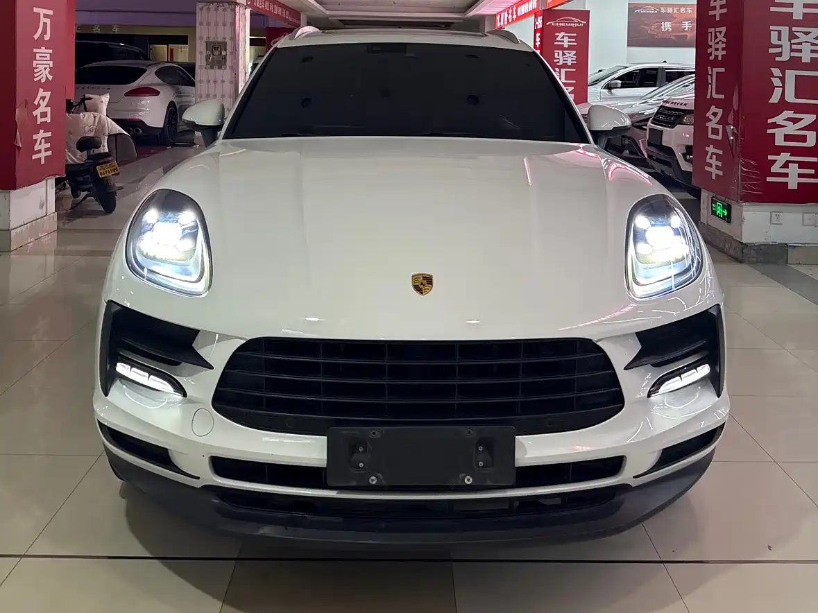 Porsche Macan 2020 Macan 2.0T фото 2
