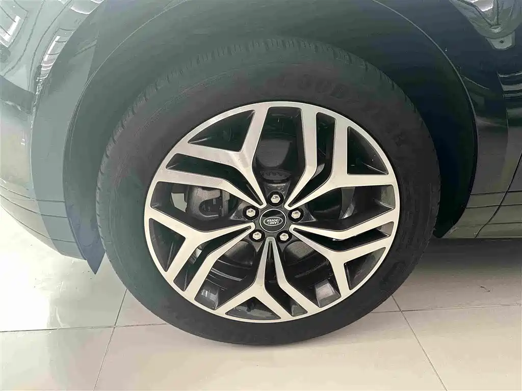 2026 Land Rover Range Rover Evoque