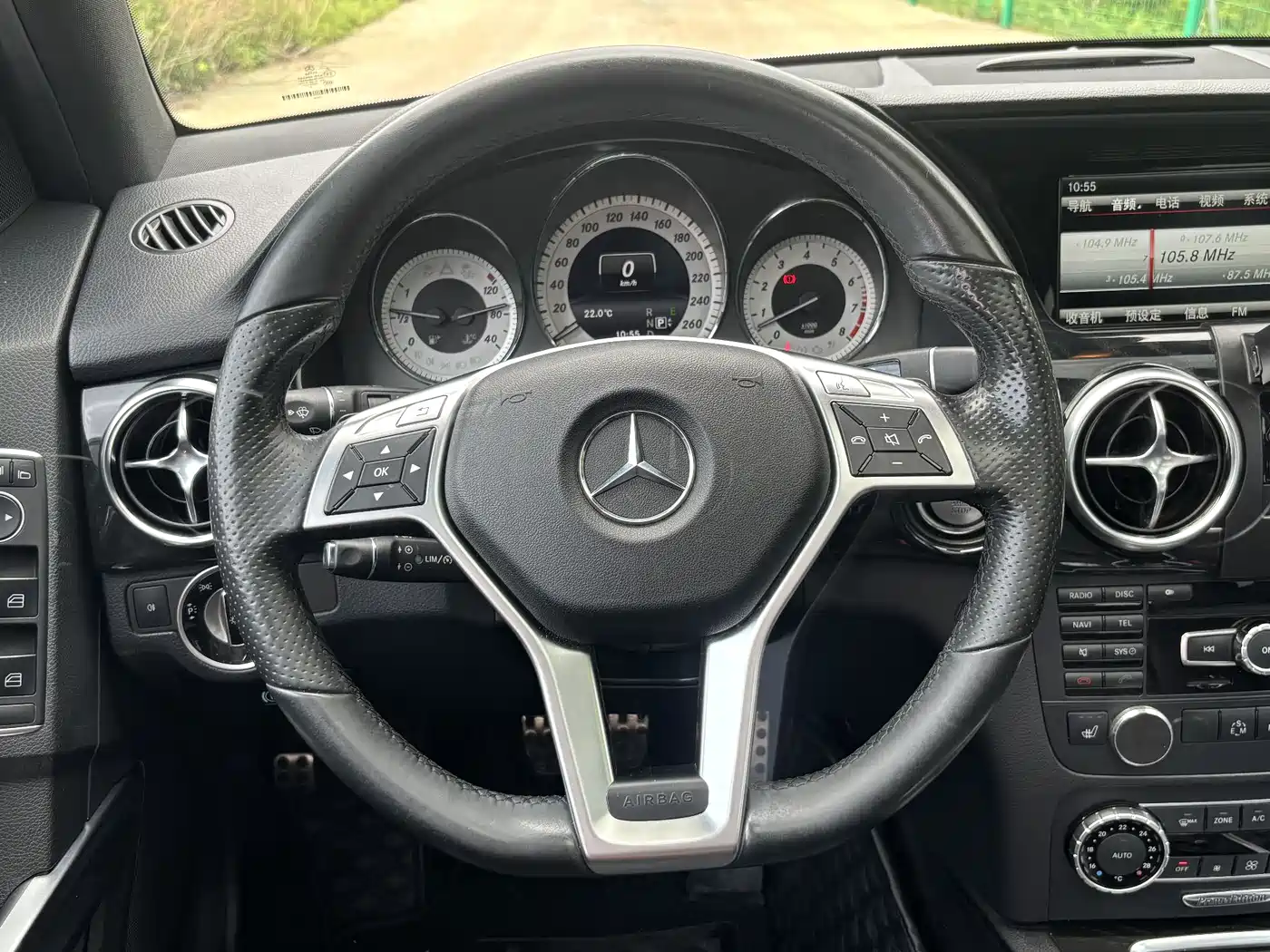 Mercedes-Benz GLK-Class 2015 GLK 300 4MATIC Luxury Ultimate Edition фото 12
