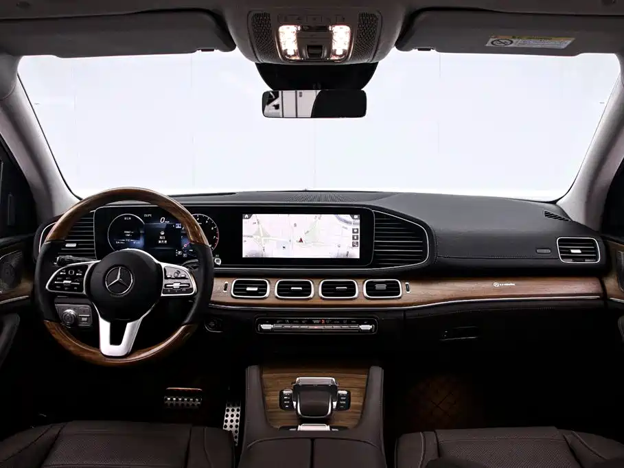 Mercedes-Benz GLS 2023 Second Facelift GLS 450 4MATIC Luxury фото 5