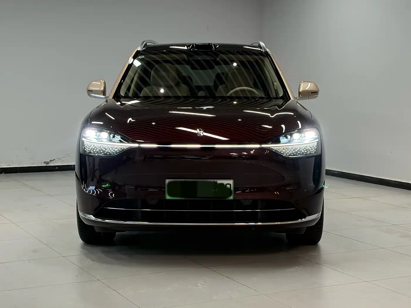 AITO Wenjie AITO M9 2025 Pure Electric Ultra 100kWh 6-Seater фото 2