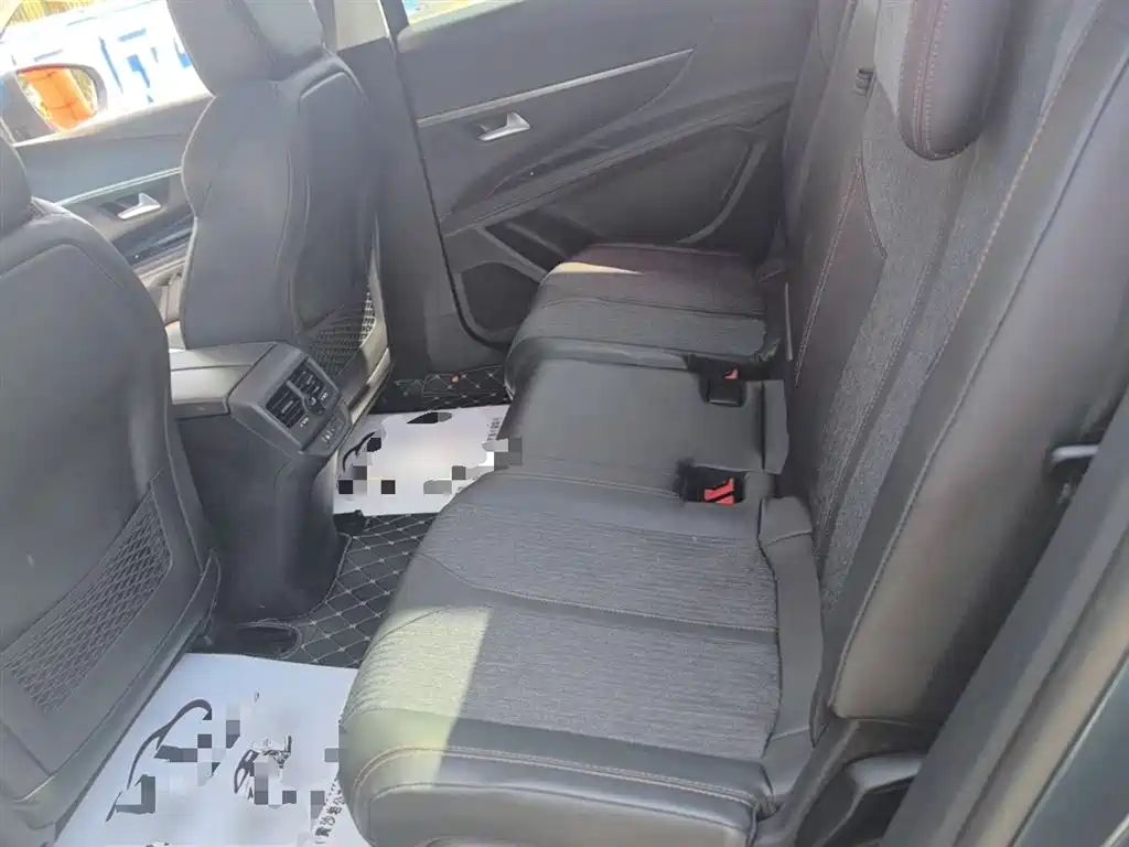 Peugeot 5008 2017 350THP 5-Seat Elite Edition фото 17