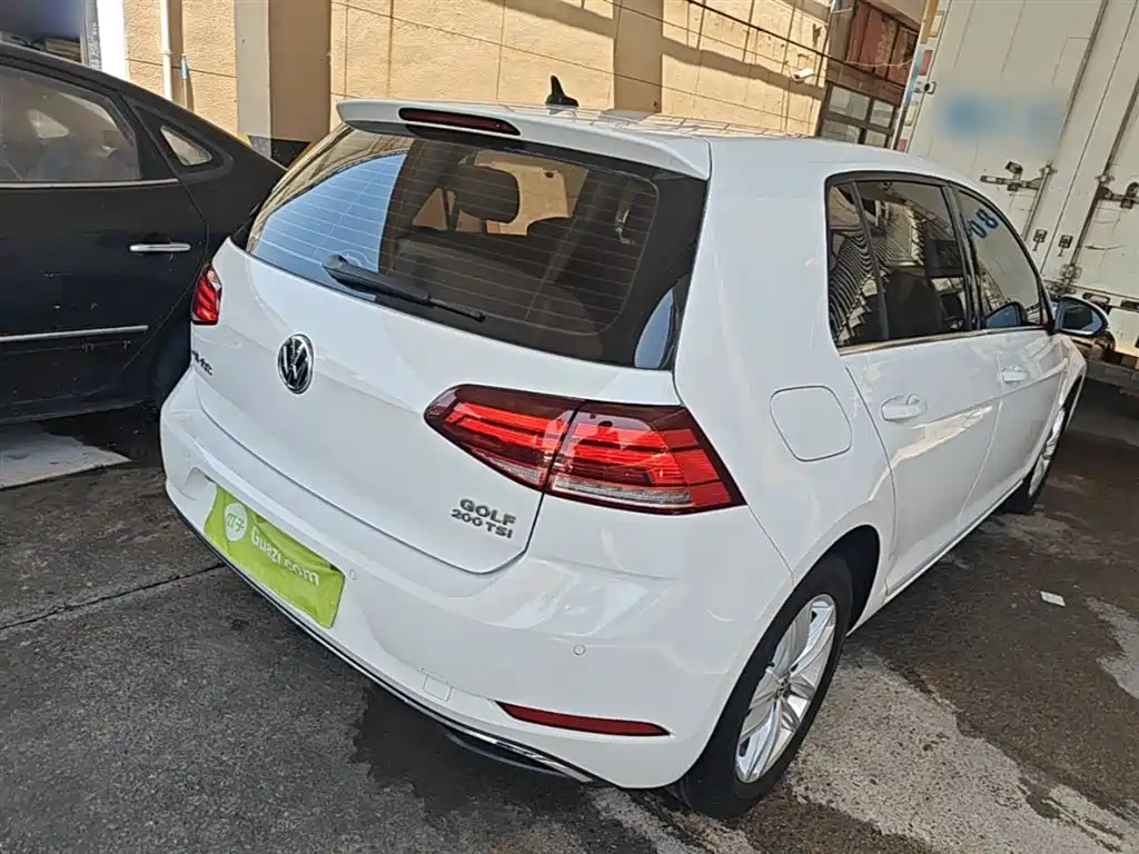 Volkswagen Golf 2019 200TSI DSG Comfort Progressive China VI фото 7