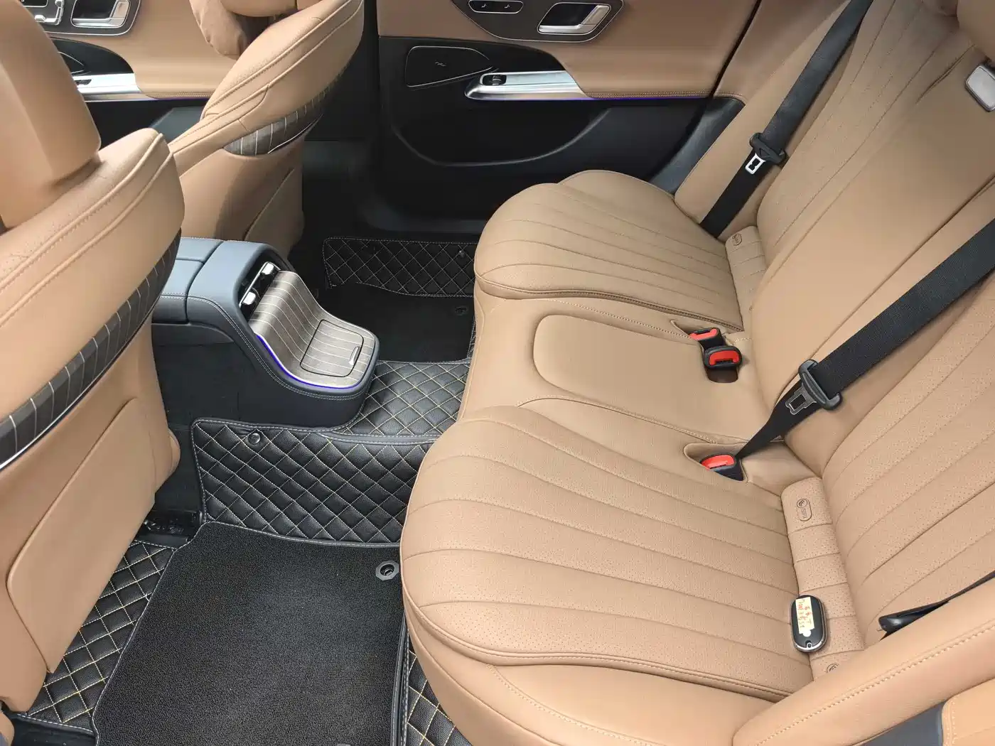 Mercedes-Benz E-Class 2025 Facelift E 300 L Fashion фото 18