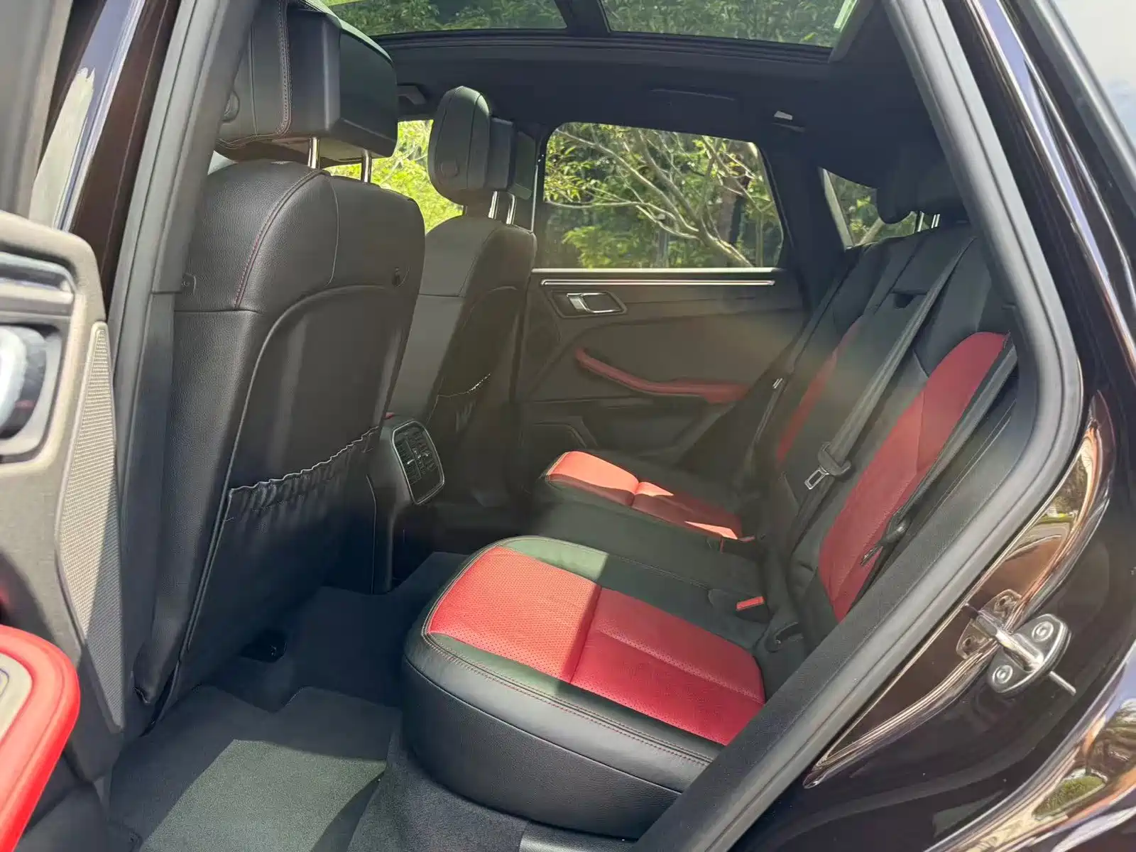 Фото 8 - Porsche Macan