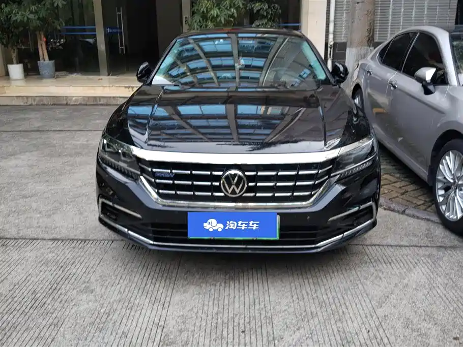 VOLKSWAGEN PASSAT NEW ENERGY