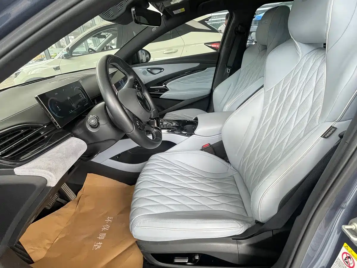 BYD Seal 2022 550km Standard Range RWD Premium фото 5