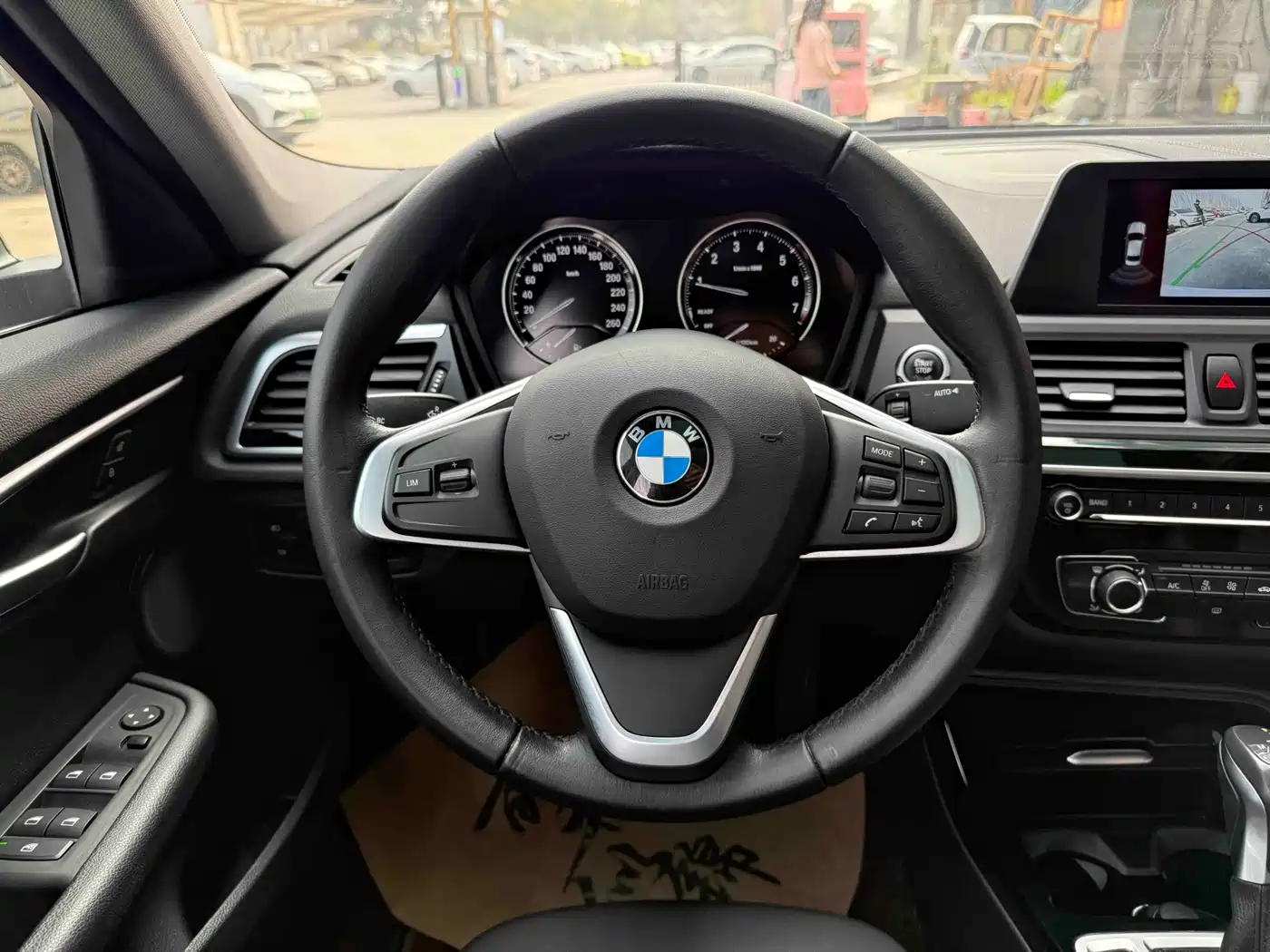 BMW 1 Series 2018 118i Sport Edition фото 9
