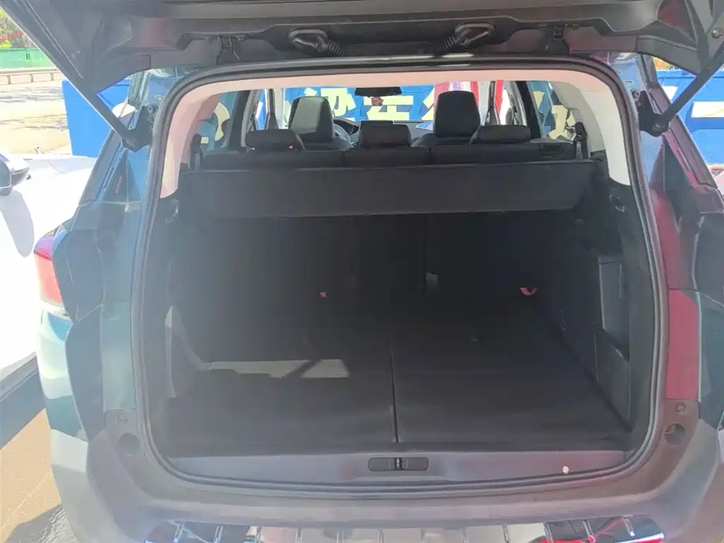 Peugeot 5008 2017 350THP 5-Seat Elite Edition фото 19