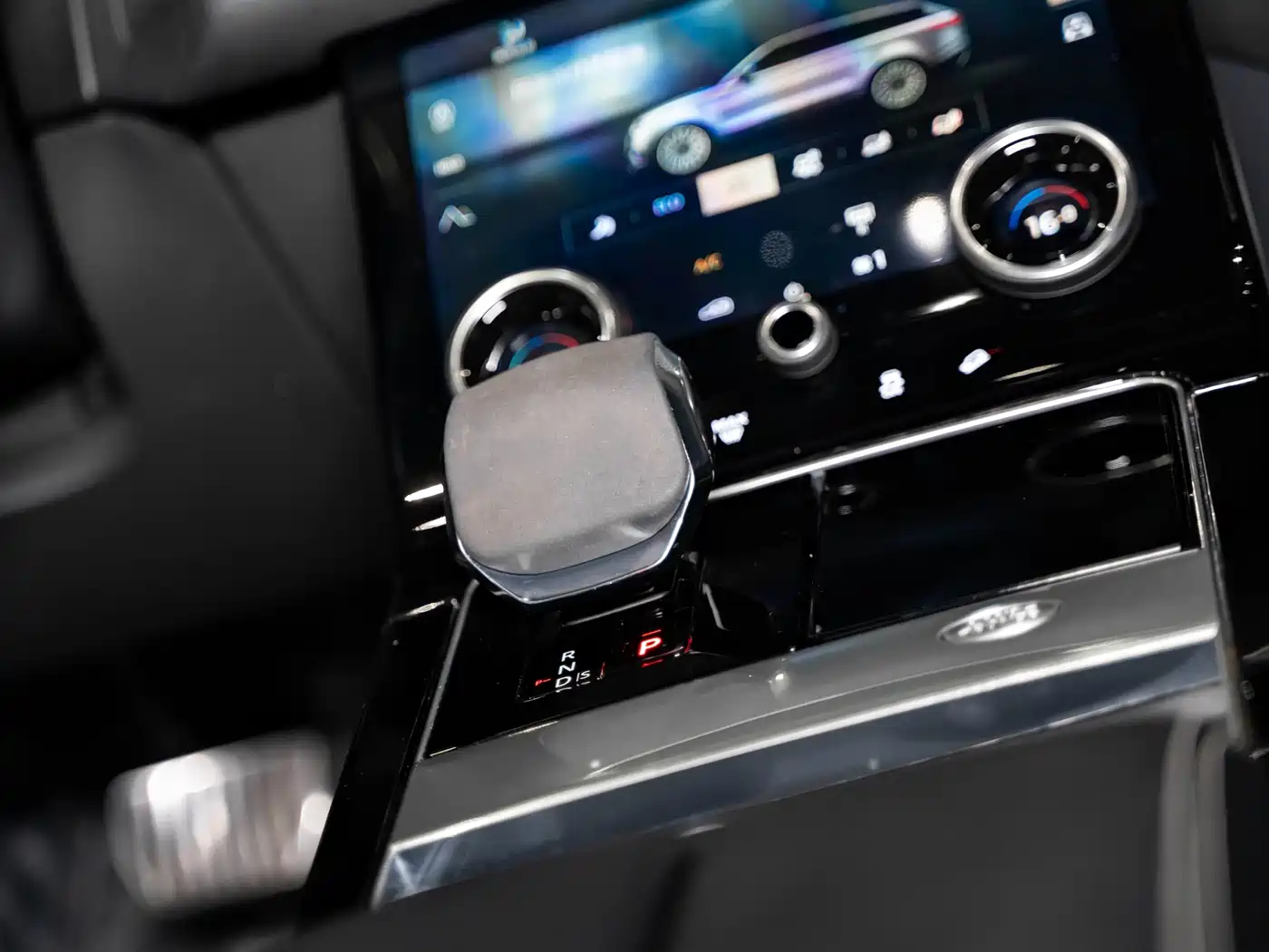 Land Rover Range Rover Velar 2021 P340 R-DYNAMIC SE фото 12