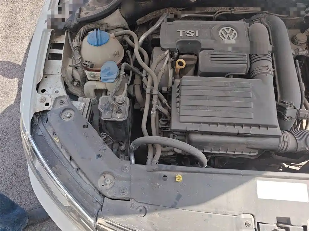Volkswagen Sagitar 2016 230TSI 25th Anniversary Edition фото 21