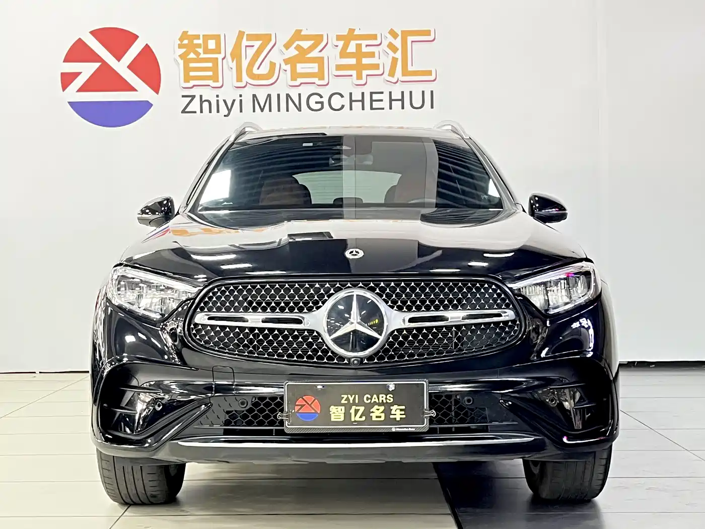 MERCEDES-BENZ GLC