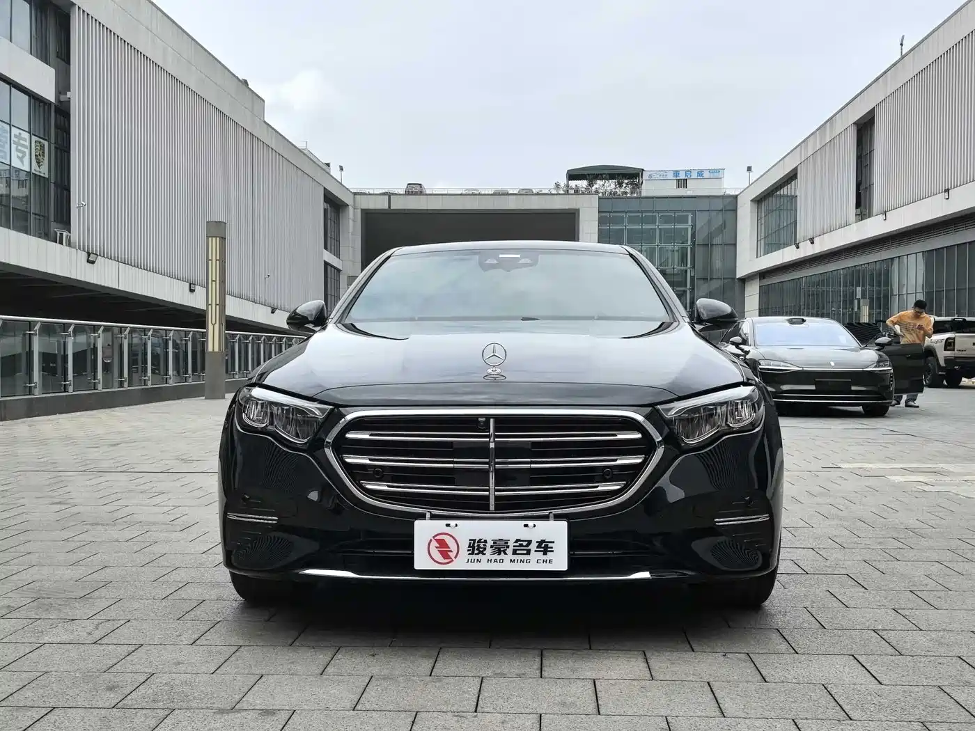 Mercedes-Benz E-Class 2025 Facelift E 300 L Fashion фото 2