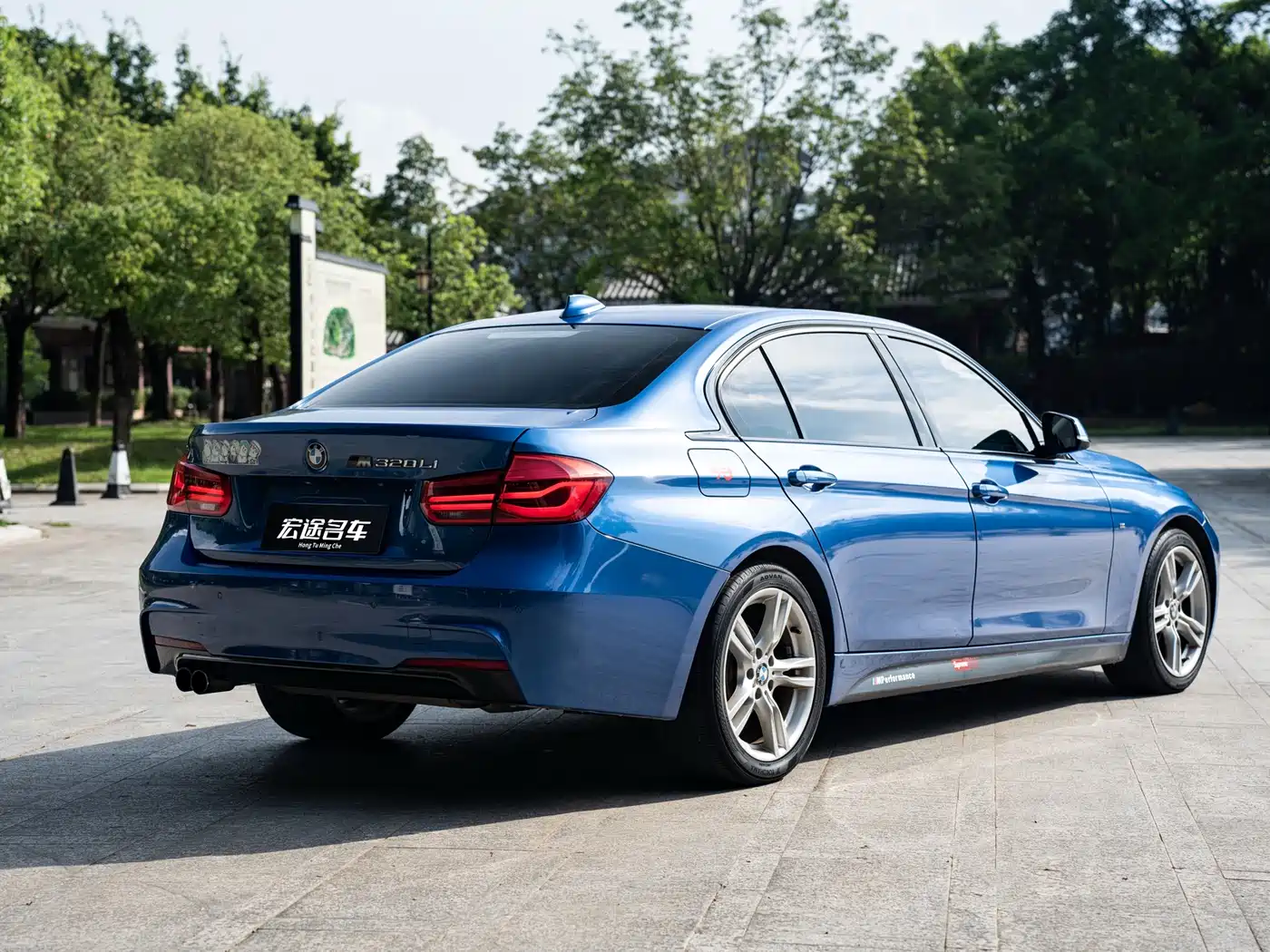 BMW 3 Series 2017 320Li M Sport фото 4