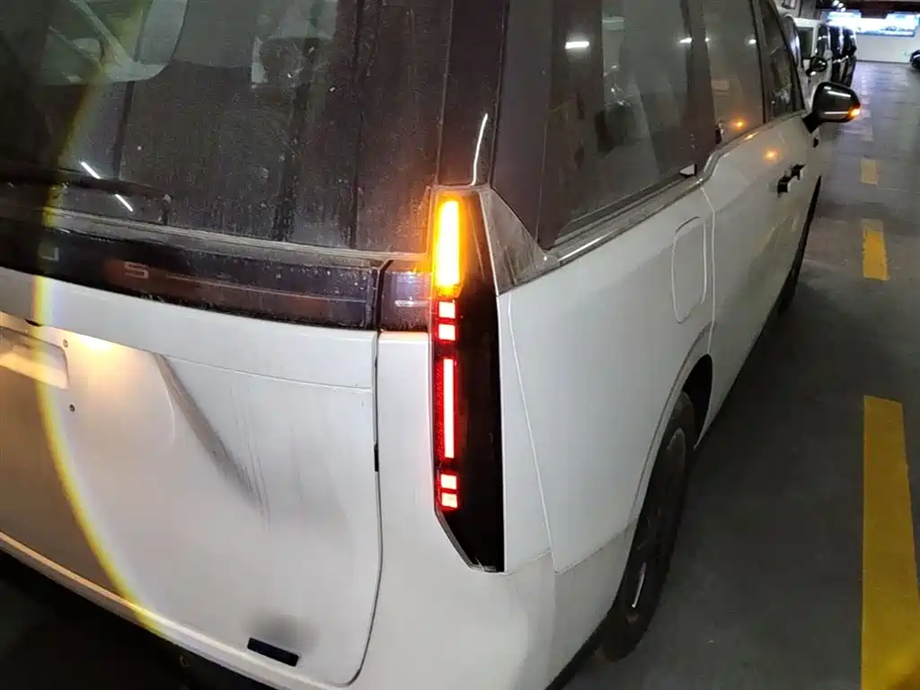 SAIC Maxus Dajia 7 2024 Facelift Super Hybrid Long Range Enjoyment Edition фото 8