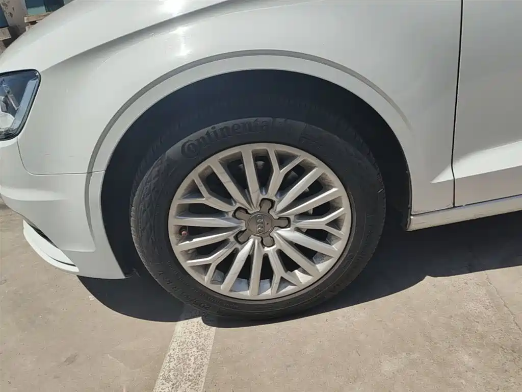 Audi A3 2016 Limousine 35 TFSI Progressive фото 23