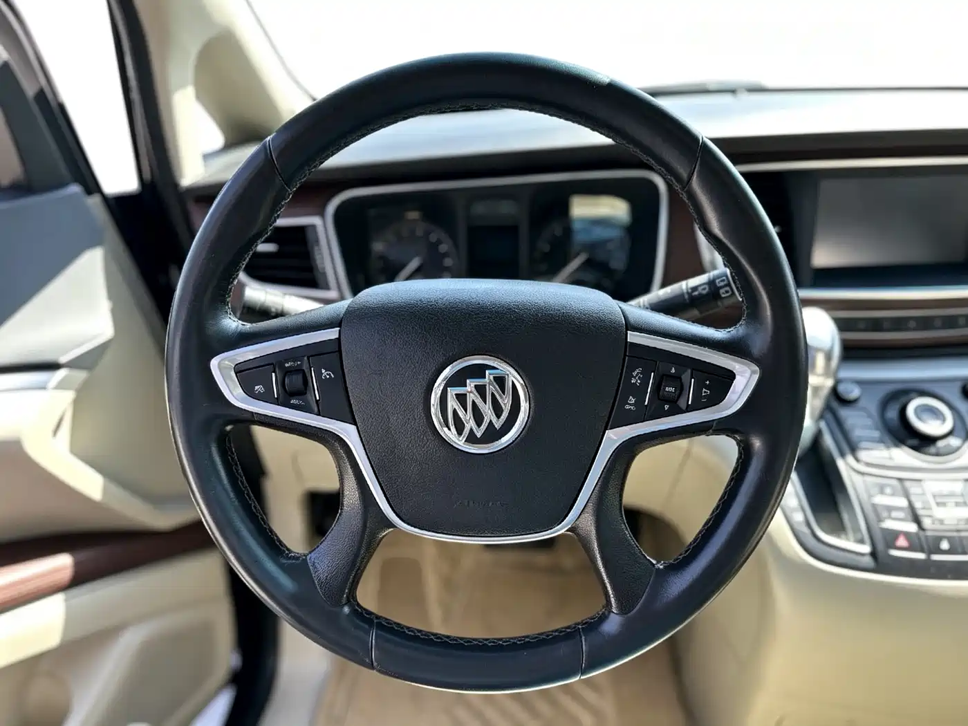 Buick GL8 2014 3.0L GT Luxury Business Elegance фото 15