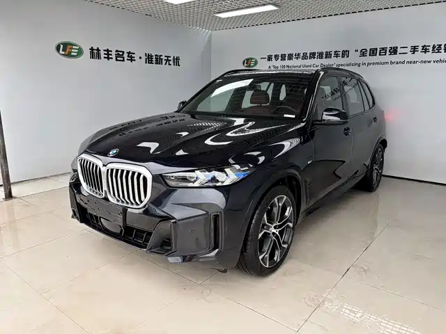BMW X5 2025 Model xDrive 40Li M Sport Blackout Package — фото 1