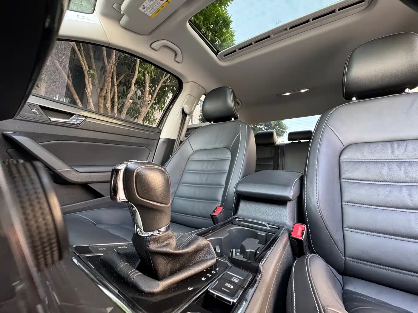 Volkswagen Passat 2017 330TSI DSG Prestige фото 14
