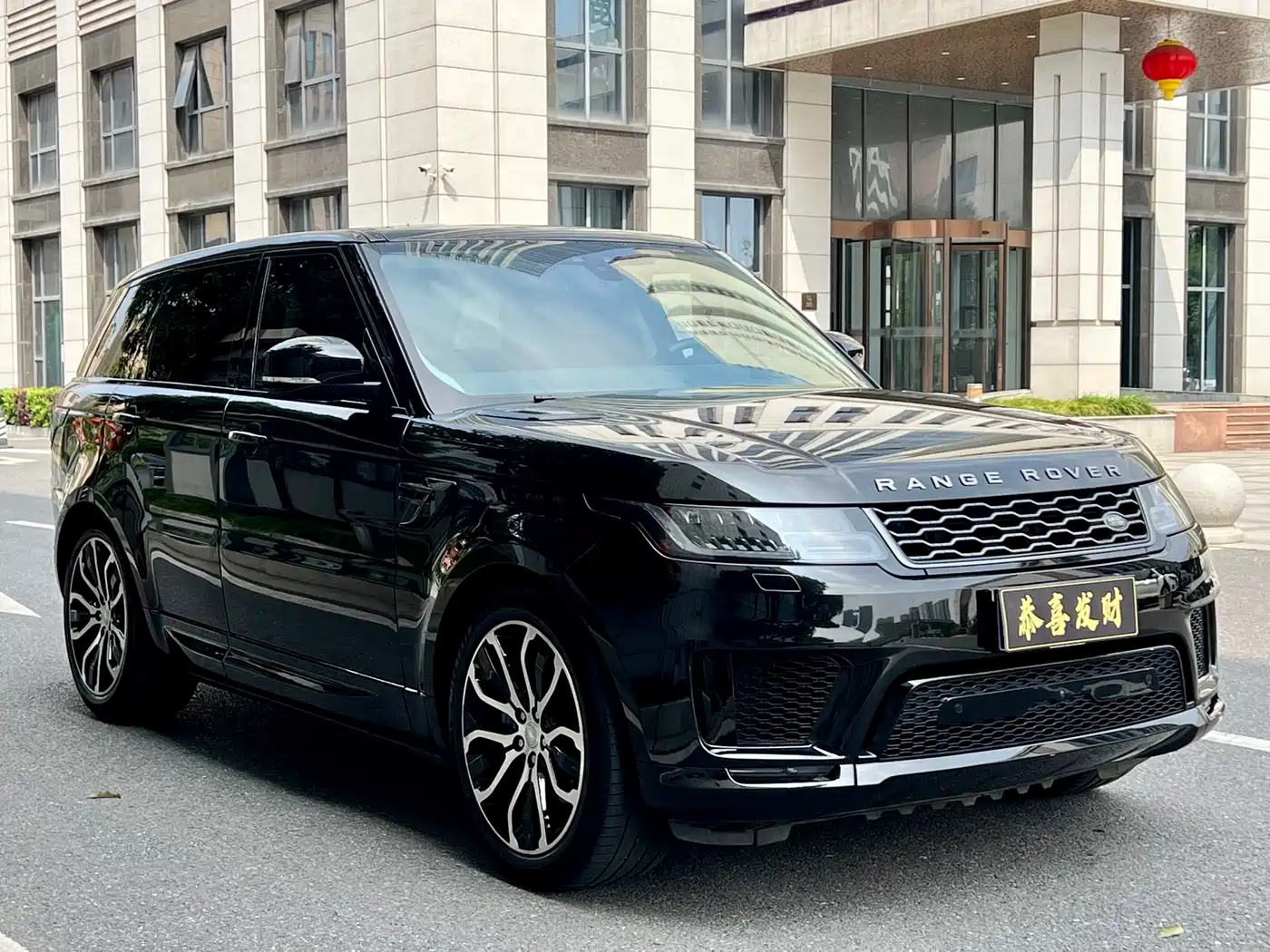Land Rover Range Rover Sport 2020 3.0 L6 HSE DYNAMIC фото 3