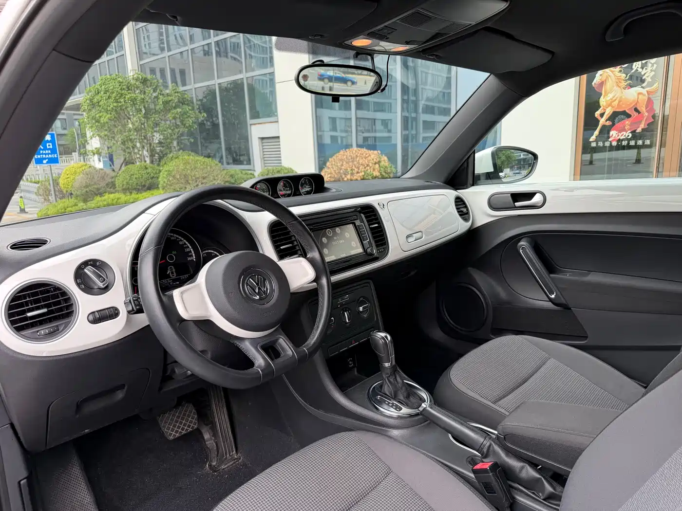 Volkswagen Beetle 2014 1.4TSI Fashion Edition фото 6