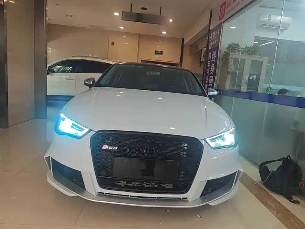 Audi A3 2016 Limousine 35 TFSI Progressive фото 3