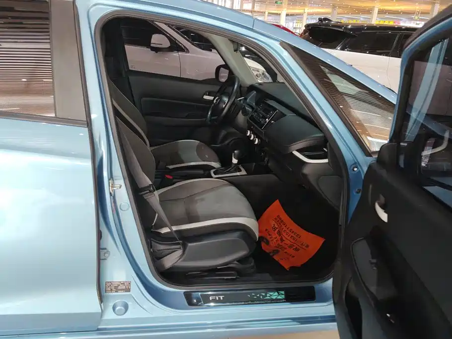 صورة 8 - Honda Fit