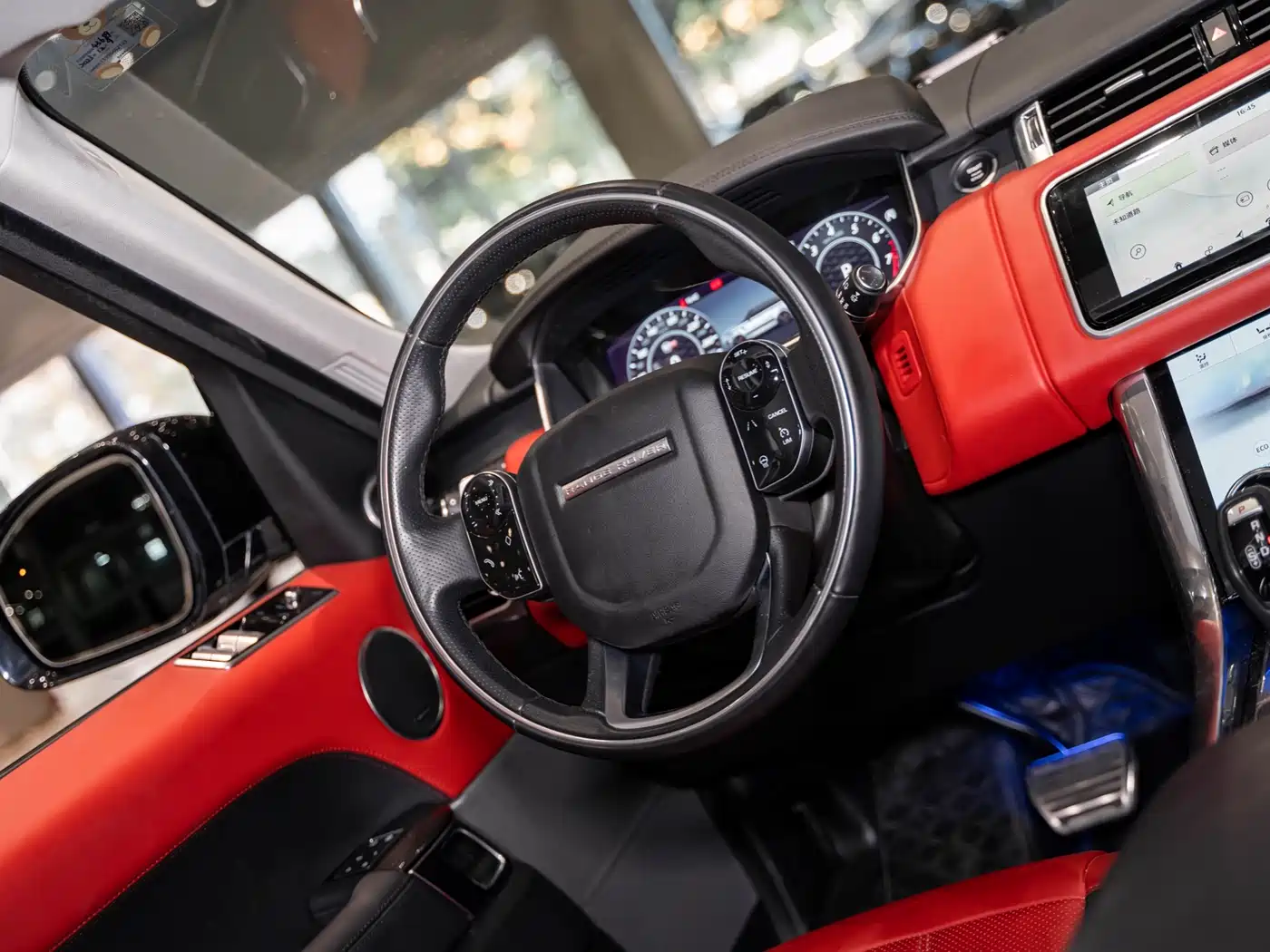 Land Rover Range Rover Sport 2021 3.0 L6 Gloss Black Edition фото 14
