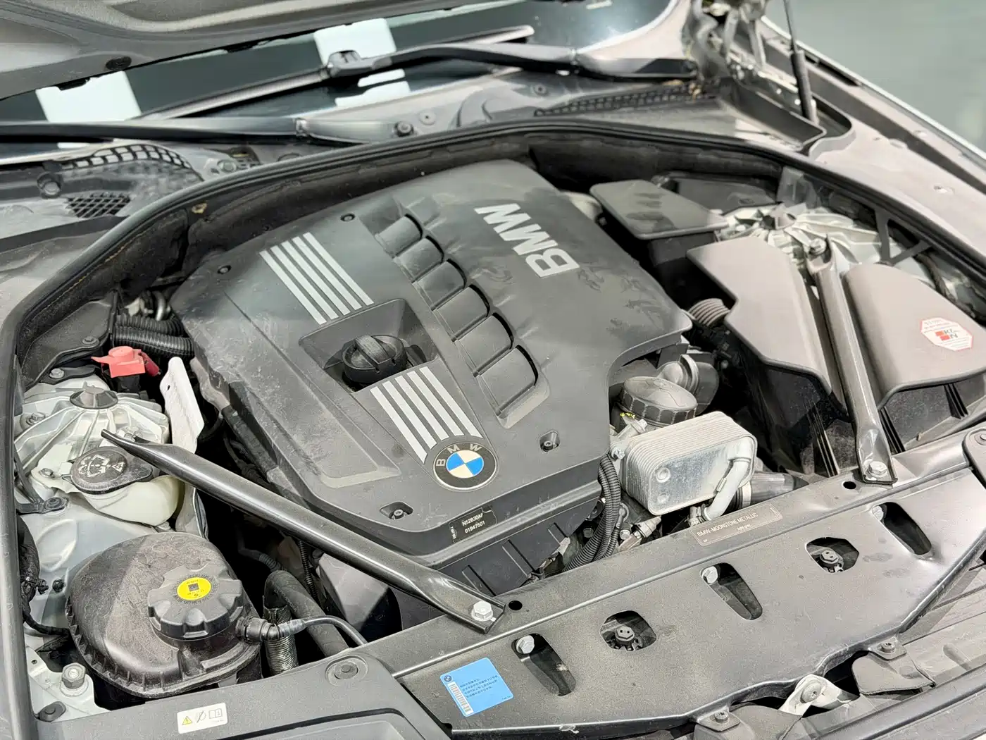 BMW 5 Series 2011 528Li Luxury фото 18