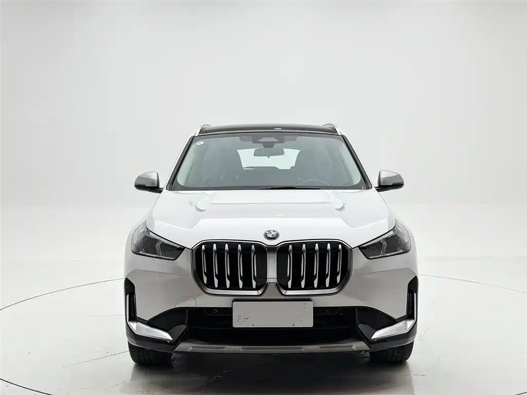 BMW X1 2023 sDrive20Li X Design Package фото 2