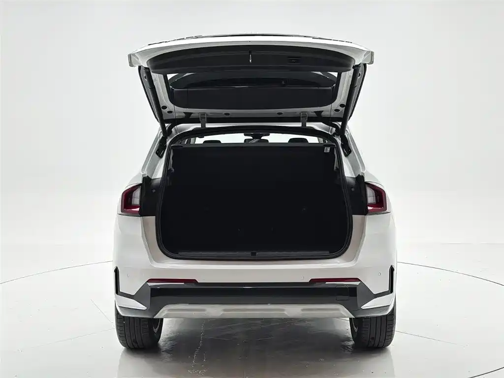 BMW X1 2023 sDrive20Li X Design Package фото 8