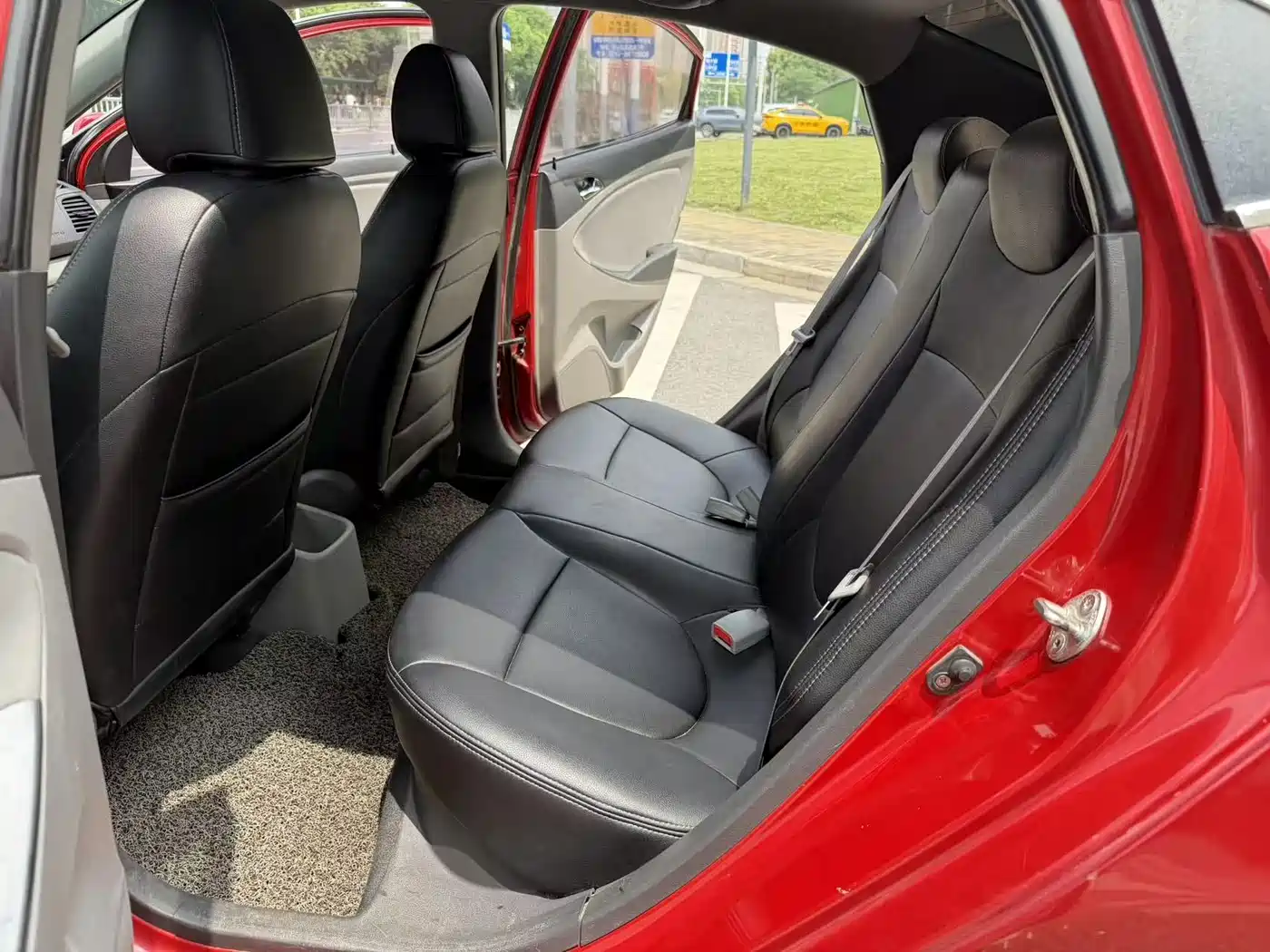 Hyundai Verna 2014 1.4L Automatic Smart GLS фото 13