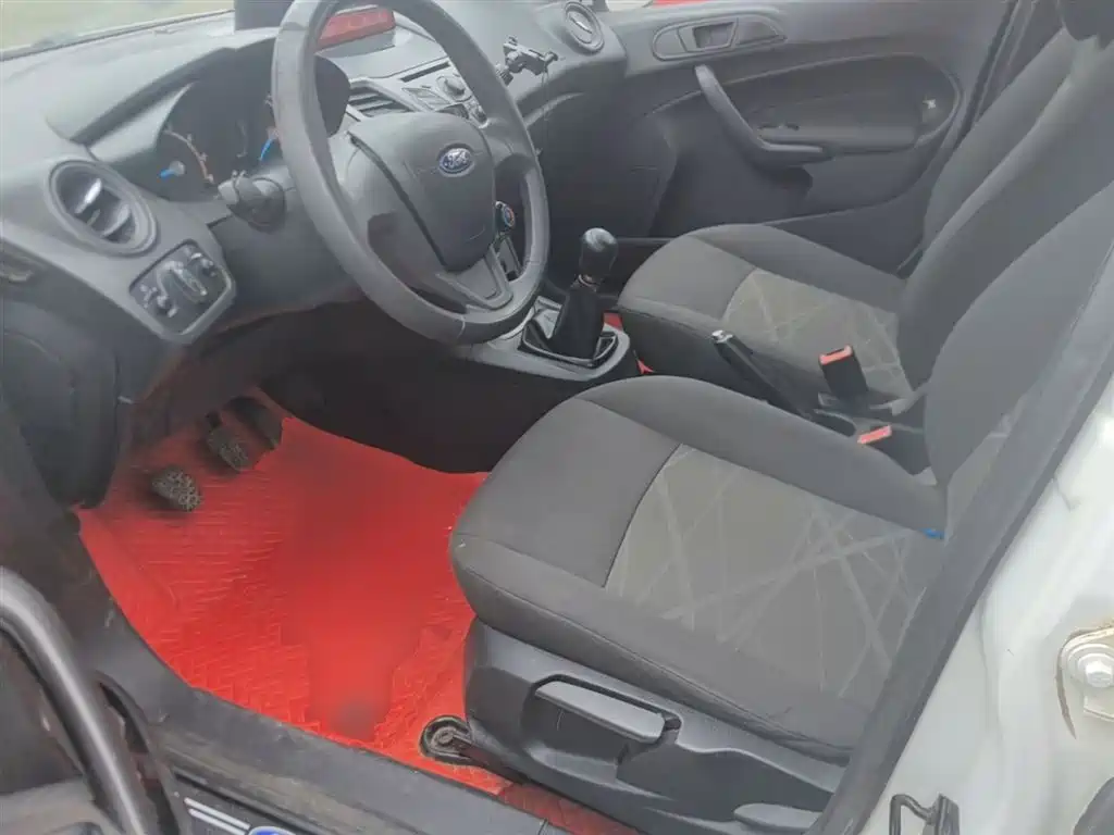 Ford Fiesta 2015 2013 Sedan 1.5L Manual Trend