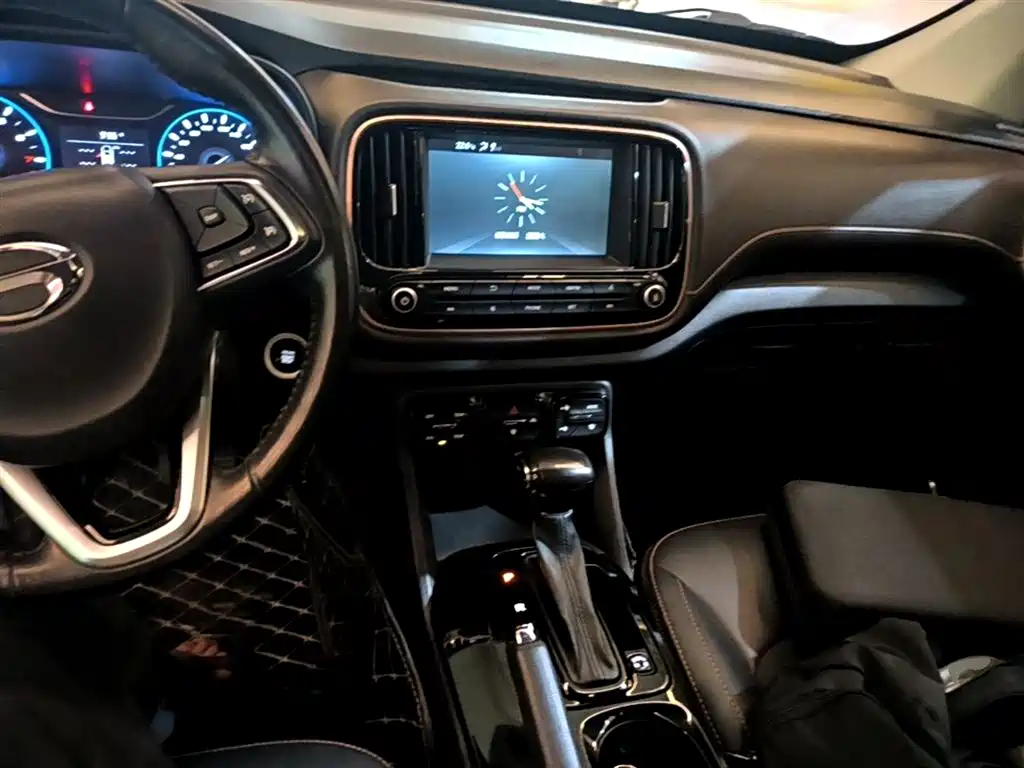 GAC Trumpchi Trumpchi GS3 2019 235T Automatic Elite Edition фото 10