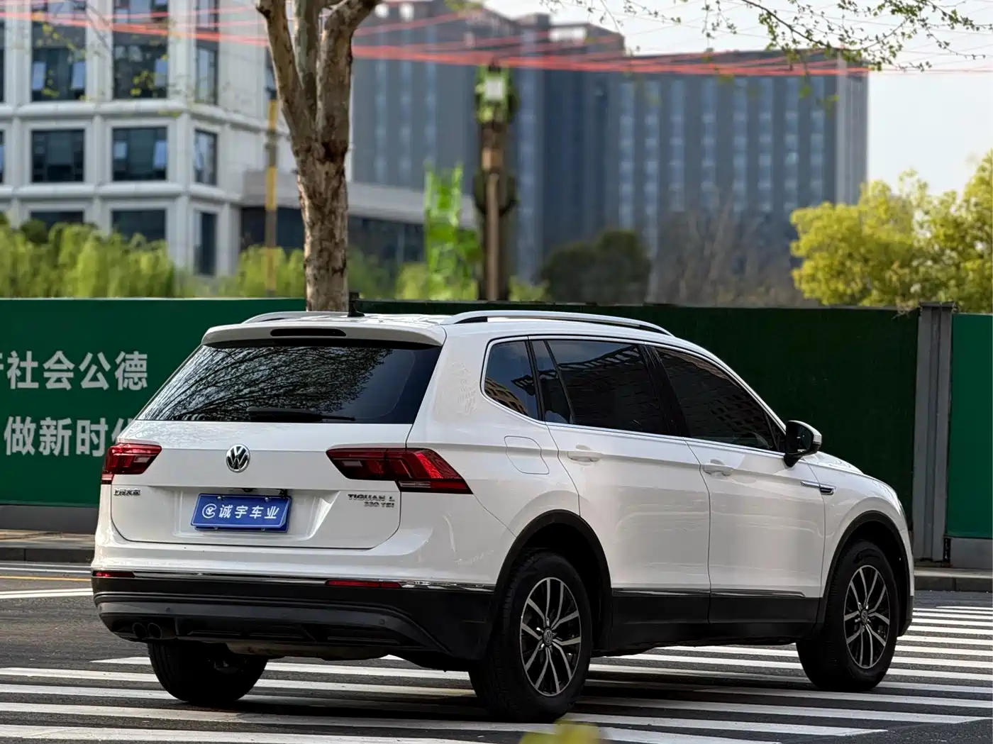 Volkswagen Tiguan L 2018 330TSI Automatic 2WD Luxury Edition фото 21