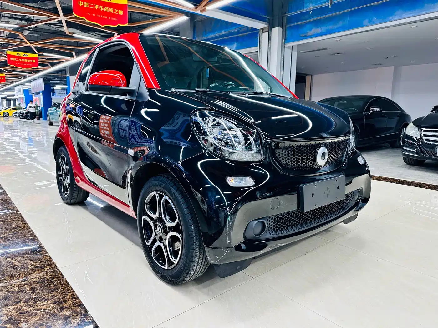 smart fortwo 2019 2019 0.9T 66kW Hardtop Wind Edition China VI