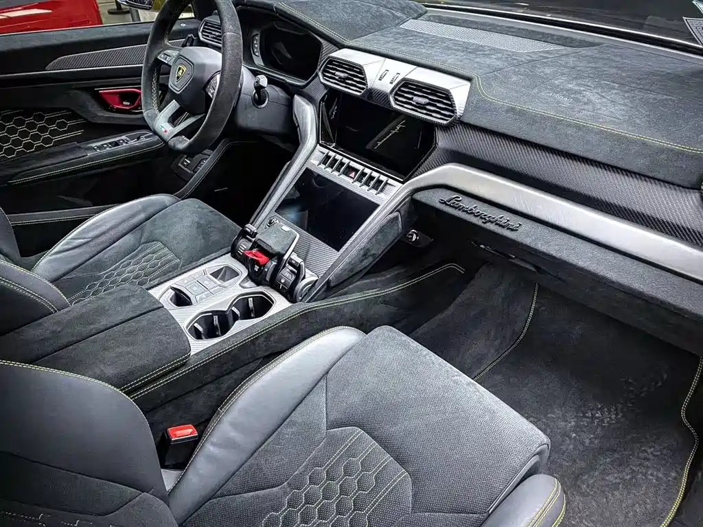 Lamborghini Urus 2022 4.0T V8 Performante фото 14