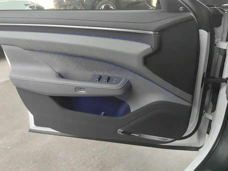 ZEEKR EXTREME KRYPTON 001