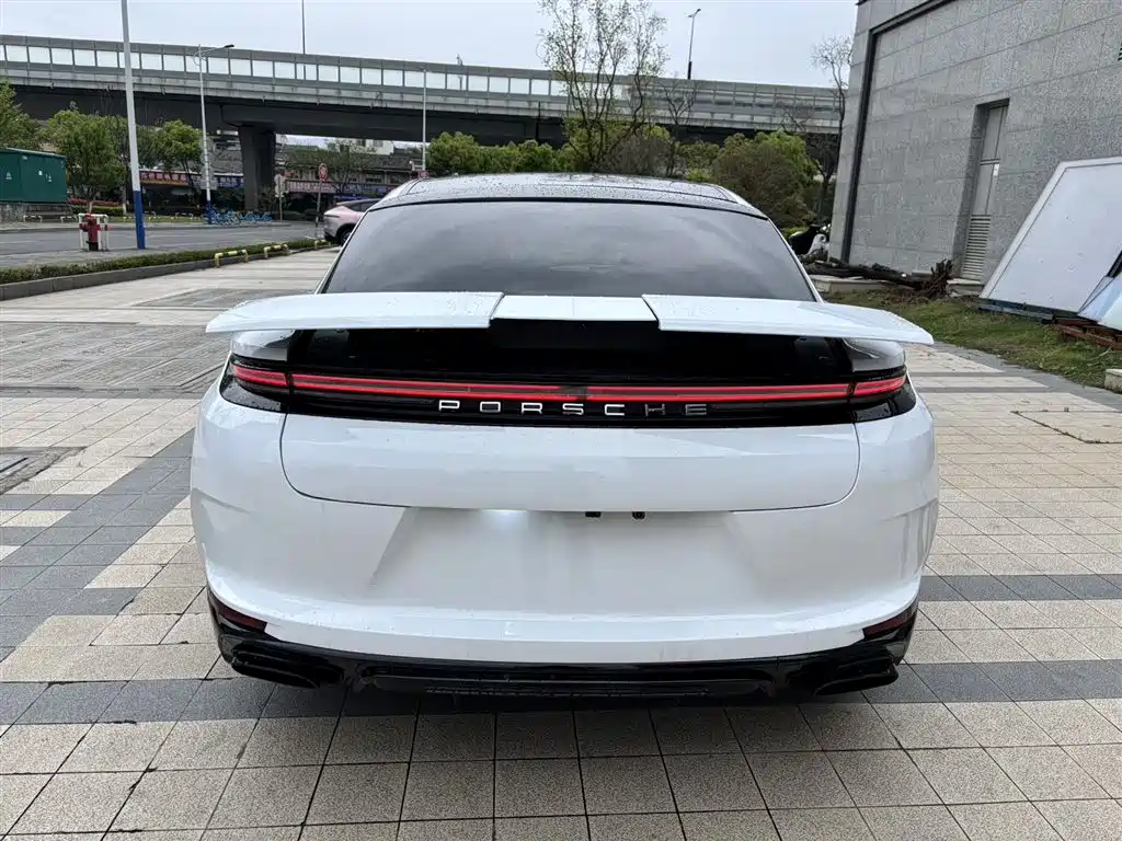 Porsche Panamera 2014 Panamera 3.0T фото 4