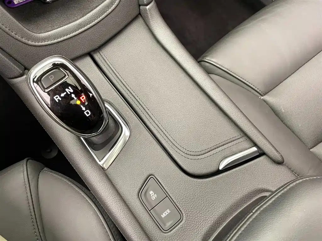 Cadillac XT5 2018 25T Luxury фото 10