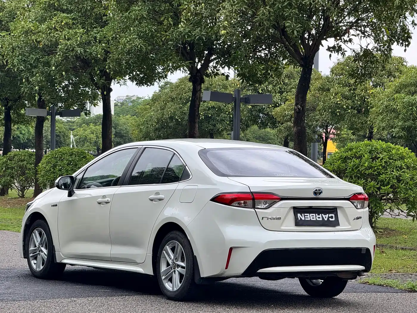 Toyota Levin 2019 Hybrid 1.8H E-CVT Luxury Edition China VI фото 18