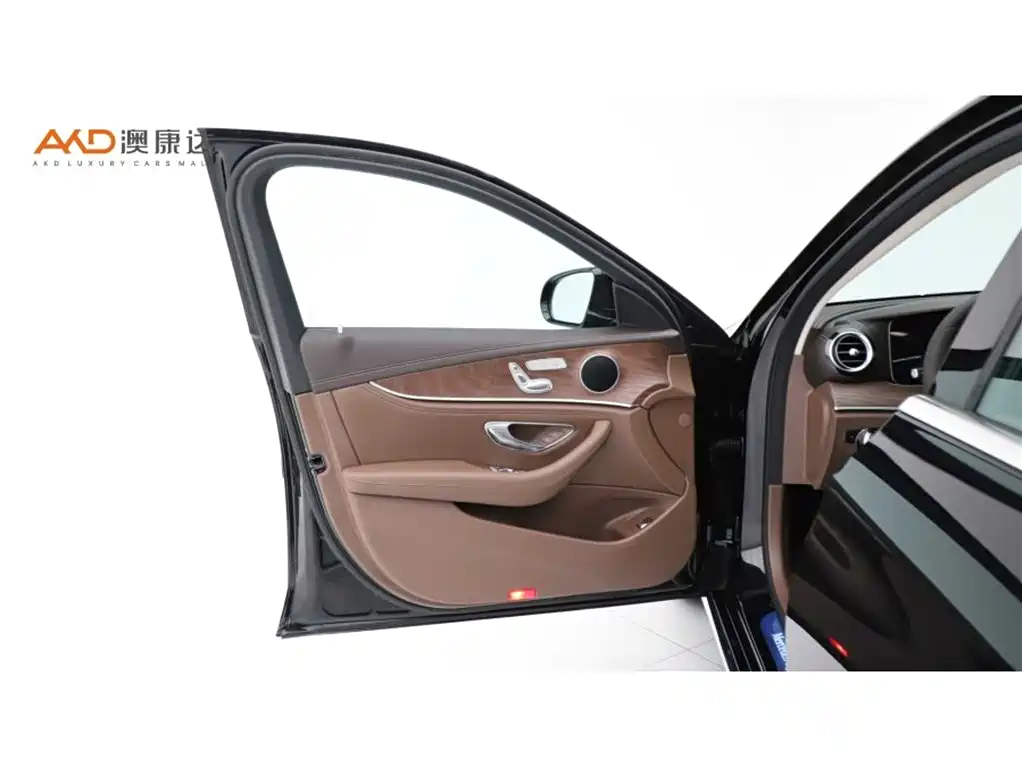 Mercedes-Benz E-Class 2022 Facelift E 260 L фото 10