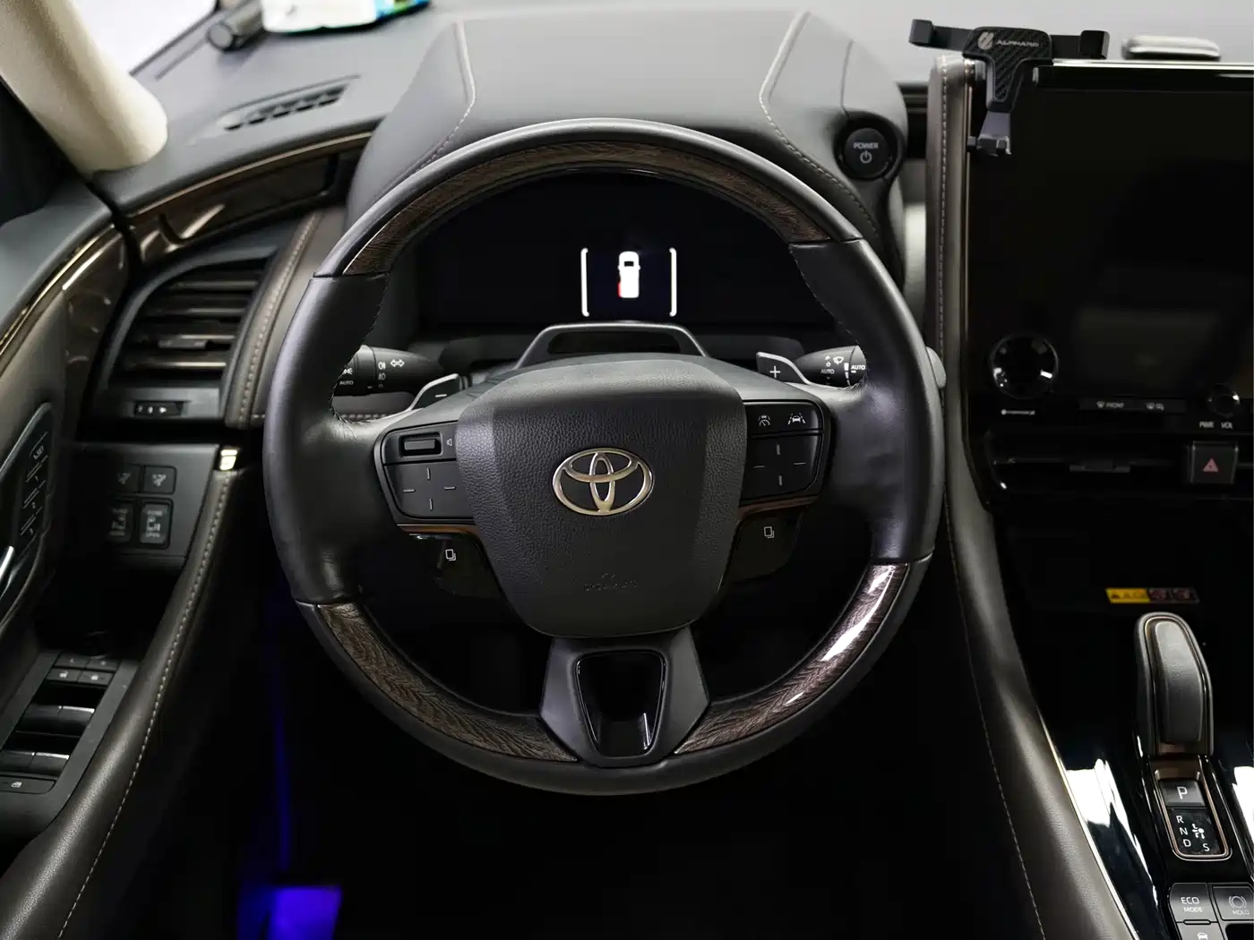 Toyota Alphard 2024 Hybrid 2.5L Ultimate Enjoyment Edition фото 11