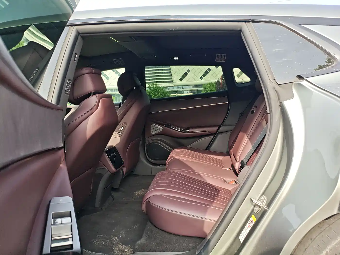 Denza Z9GT 2024 1100 AWD Ultra Edition фото 8