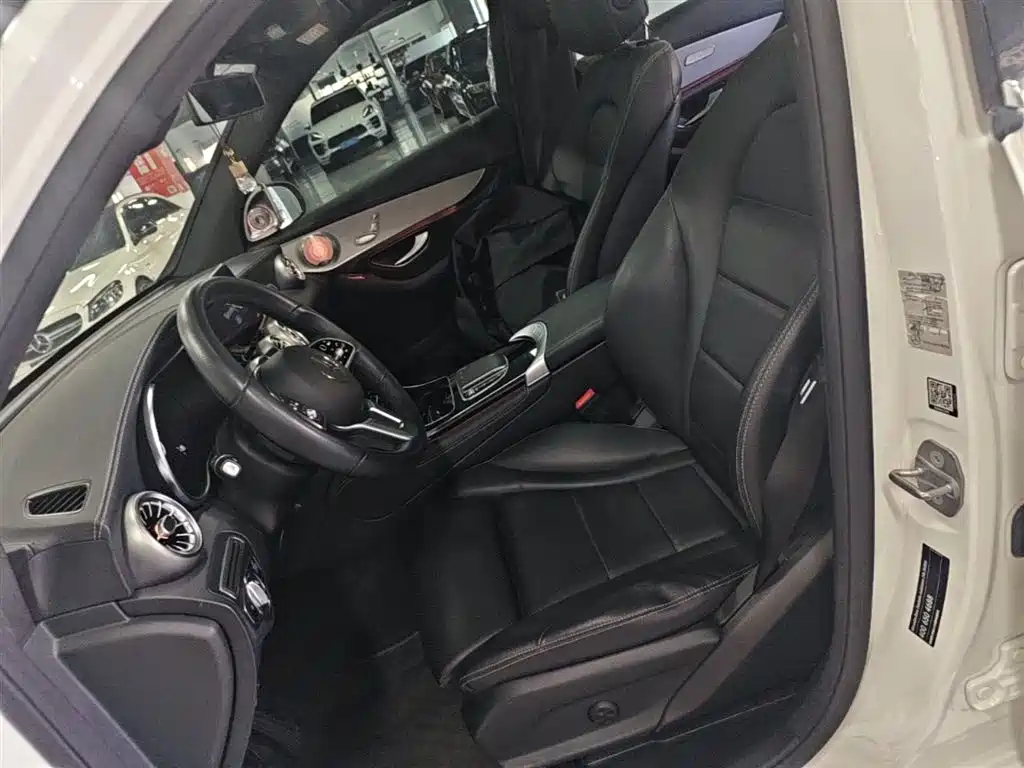 Mercedes-Benz GLC 2020 Facelift GLC 260 L 4MATIC Dynamic фото 15