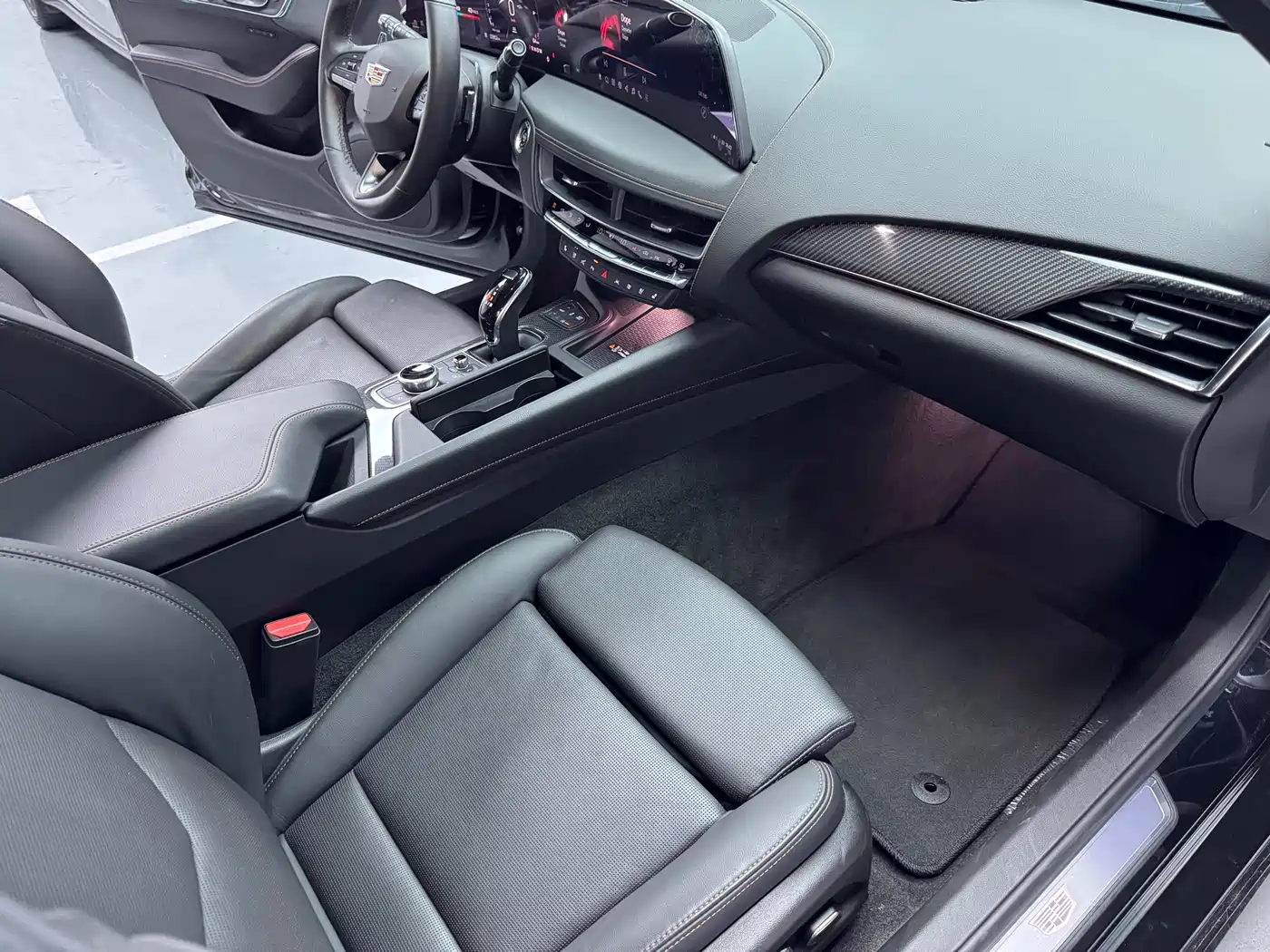 Cadillac CT5 2024 28T Platinum Edition фото 11