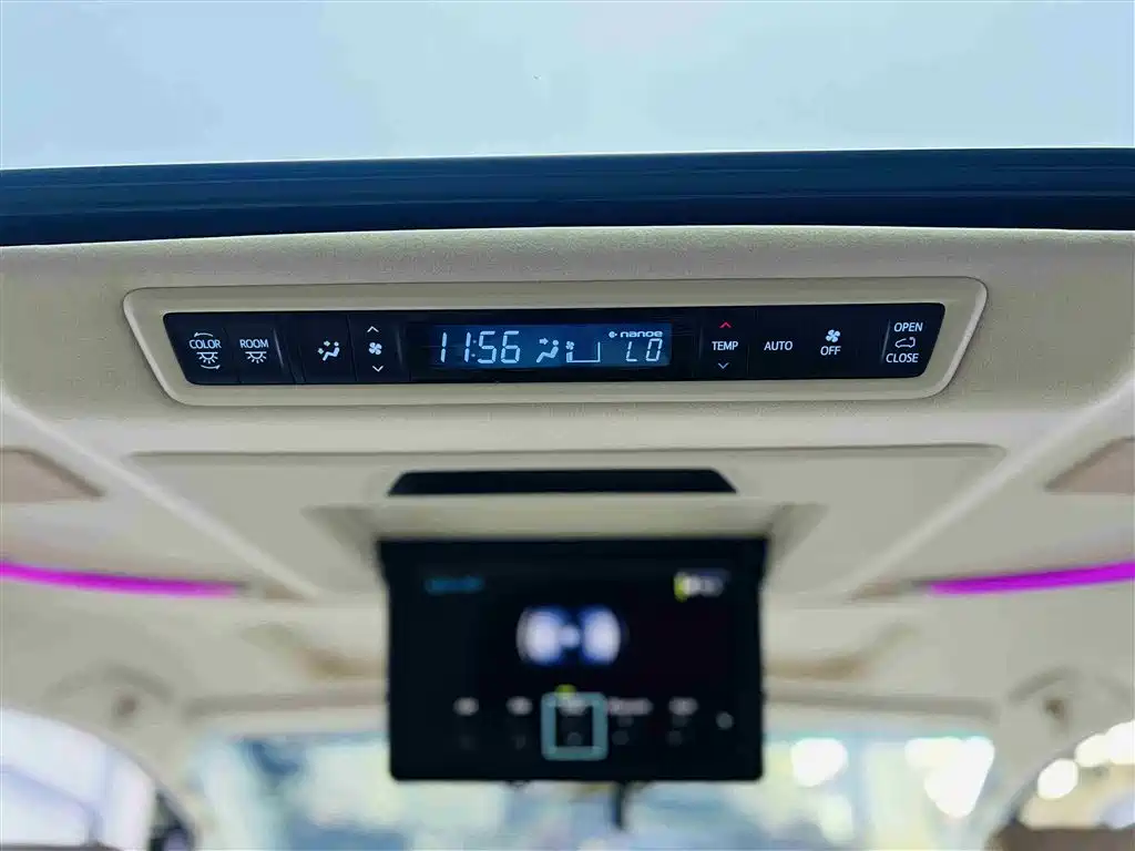 Toyota Alphard 2015 3.5L Premium Edition фото 22